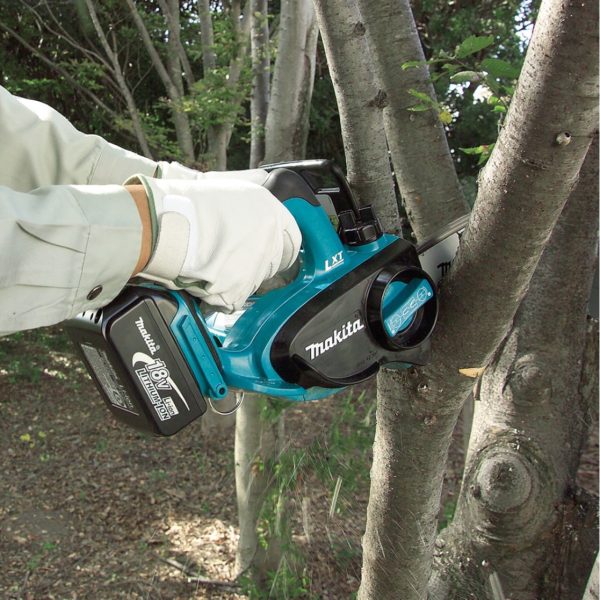 Motosierra a Batería 18V Makita DUC122Z Espada de 11.5cm(4-1/2”) (no incluye batería ni cargador) - Imagen 4
